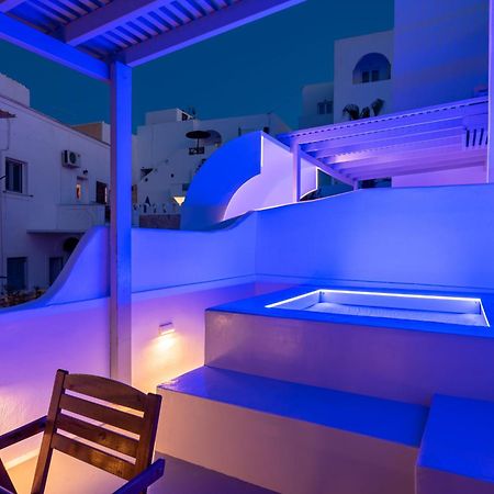Aerenia Luxury Suites カルテラドス エクステリア 写真