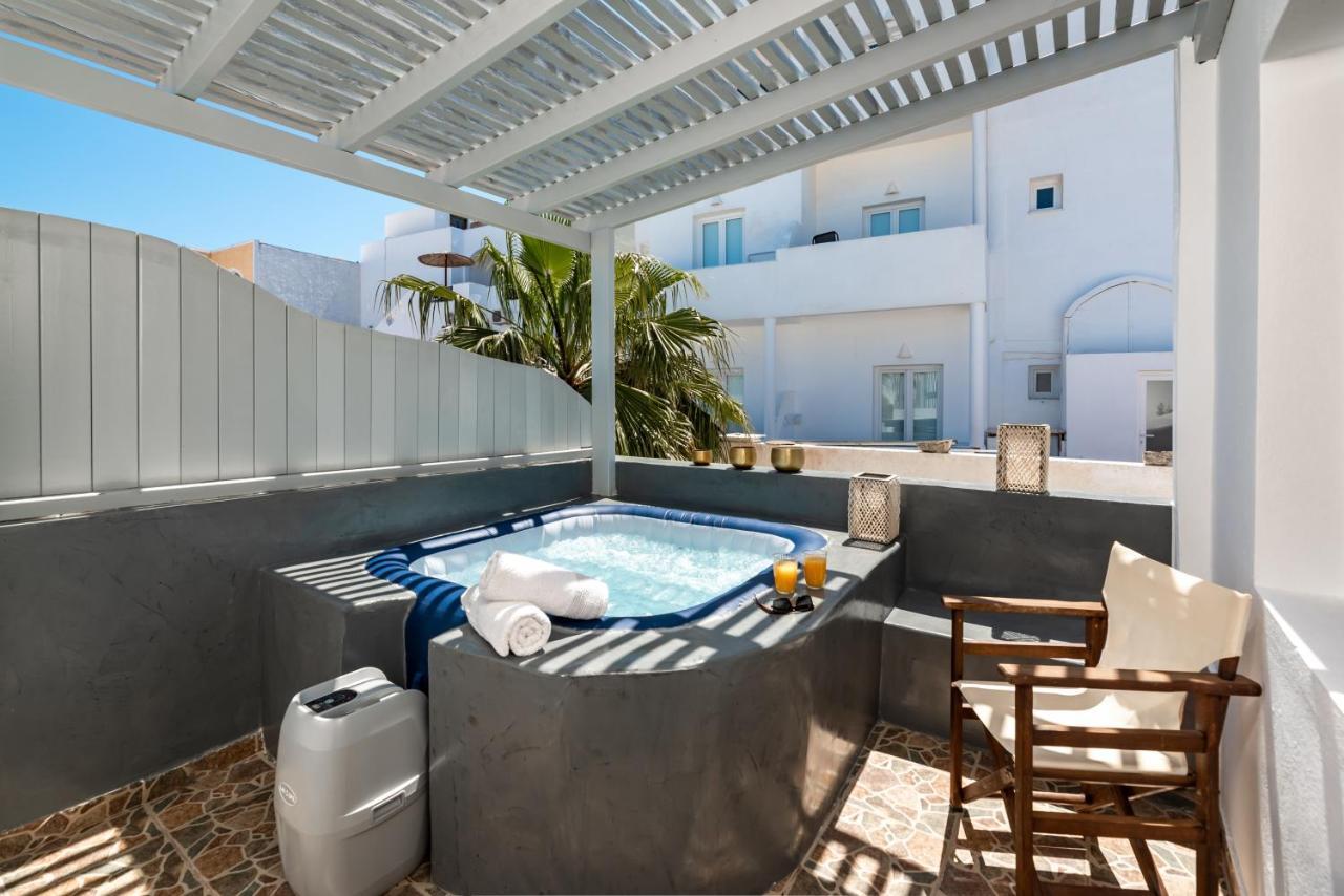 Aerenia Luxury Suites カルテラドス エクステリア 写真