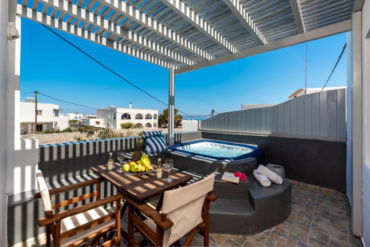 Aerenia Luxury Suites カルテラドス エクステリア 写真