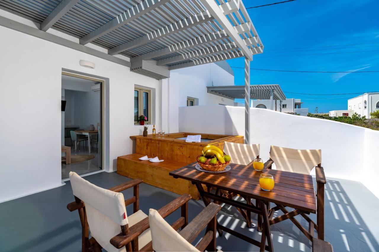 Aerenia Luxury Suites カルテラドス エクステリア 写真