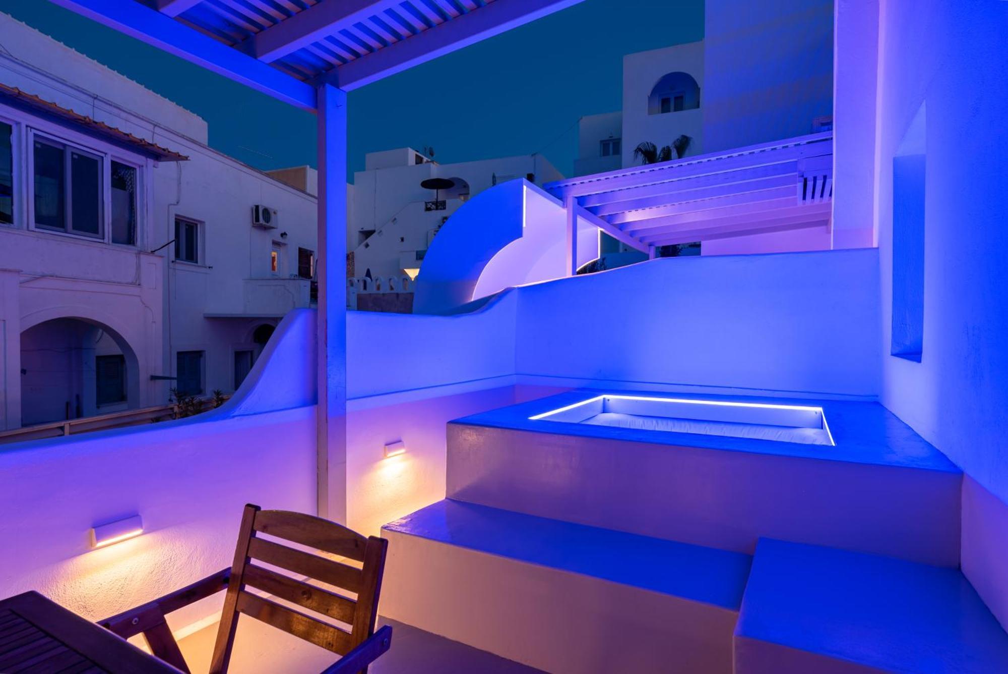 Aerenia Luxury Suites カルテラドス エクステリア 写真