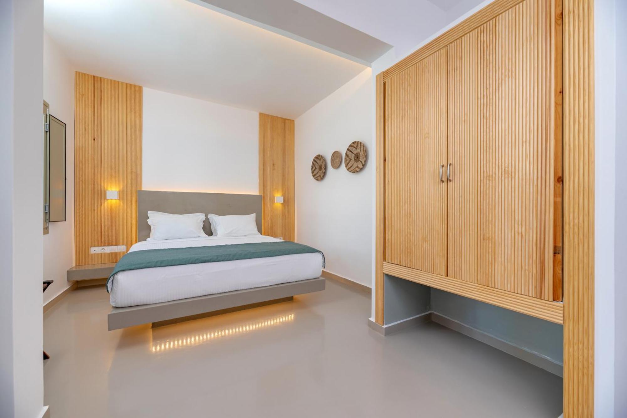 Aerenia Luxury Suites カルテラドス エクステリア 写真